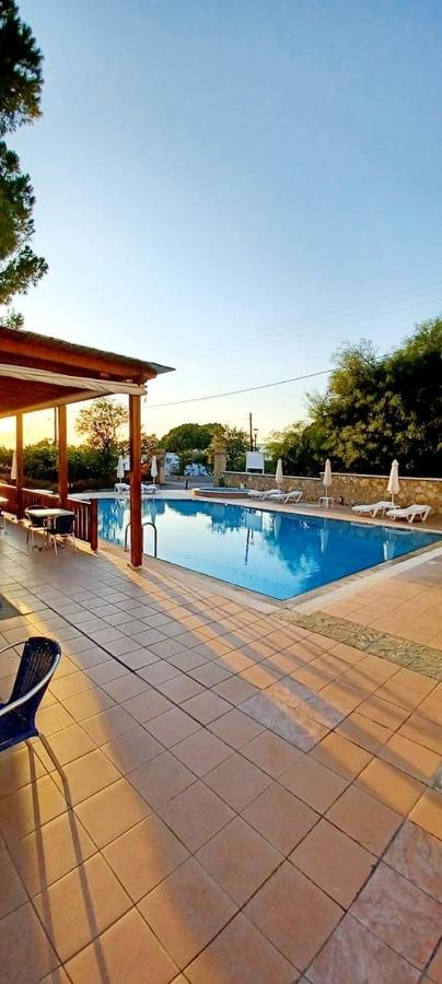 Pefkos Filoxenia Aparthotel Pefki Екстериор снимка