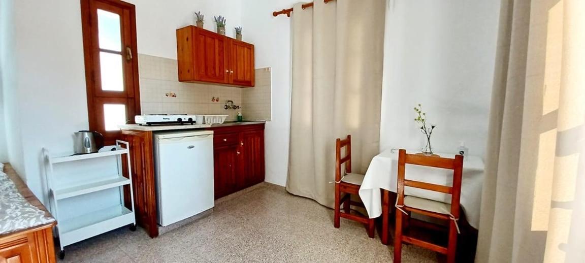 Pefkos Filoxenia Aparthotel Pefki Екстериор снимка