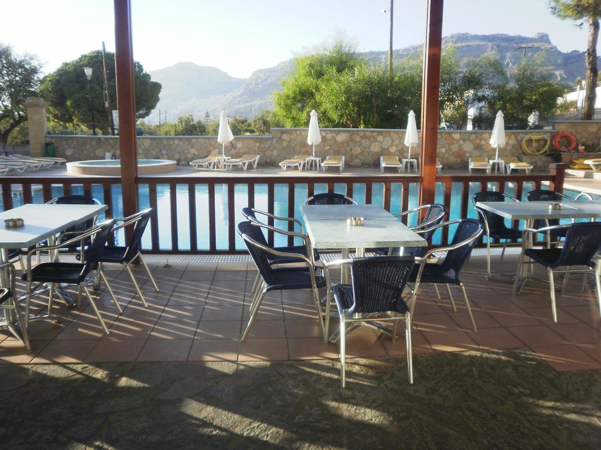 Pefkos Filoxenia Aparthotel Pefki Екстериор снимка